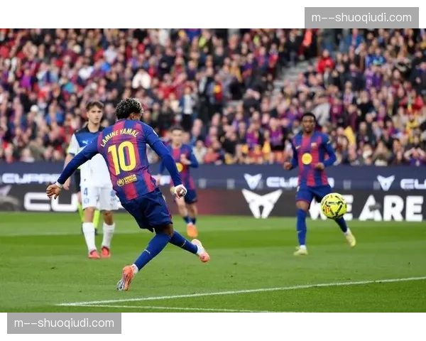 巴萨后防失误率西甲前列 防守失位问题亟待解决